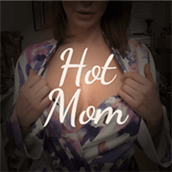 HOTMOM logo